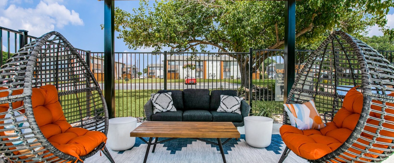 Luxury Apartment Amenities at 8500 Harwood